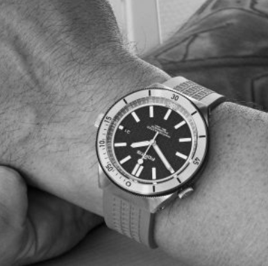 Fortis Marinemaster M-44 Amber Orange Chronometer