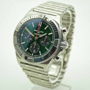 Breitling Chronomat B01 42 Bentley Green im perfekten Fullset