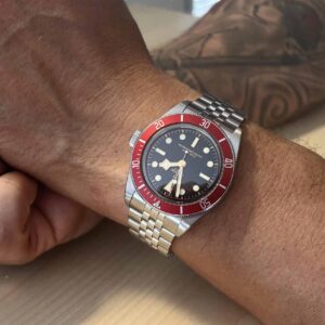 Tudor Black Bay 41 Burgundy Jubilée LC100 Fullset mit Erstkaufrechnung